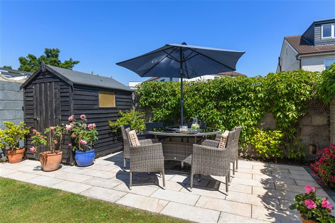 9 Glenbourne Close, Leopardstown, Dublin 18