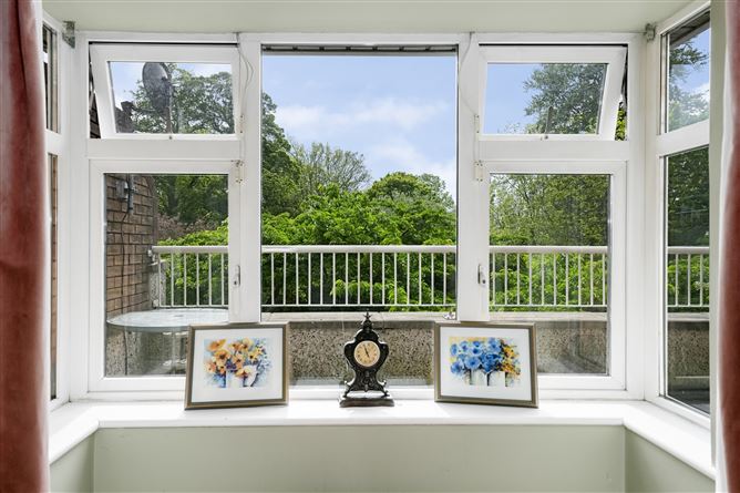 Photo 7 of 34 — 17 Newlands Manor Drive, Clondalkin, Dublin 22