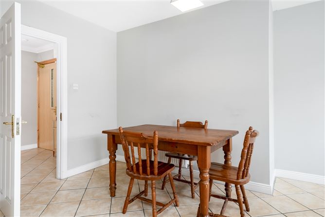 Photo 10 of 34 — 17 Newlands Manor Drive, Clondalkin, Dublin 22