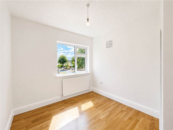 Photo 17 of 25 — 24 Ashington Heath, Navan Road, Dublin 7