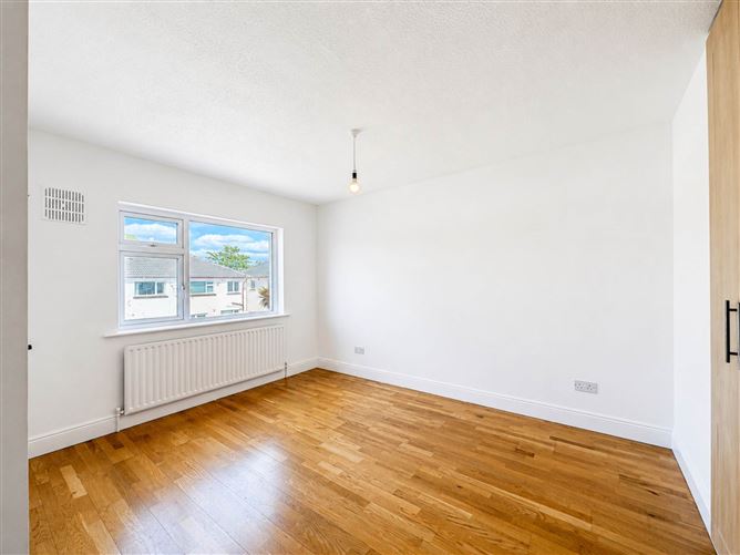 Photo 11 of 25 — 24 Ashington Heath, Navan Road, Dublin 7