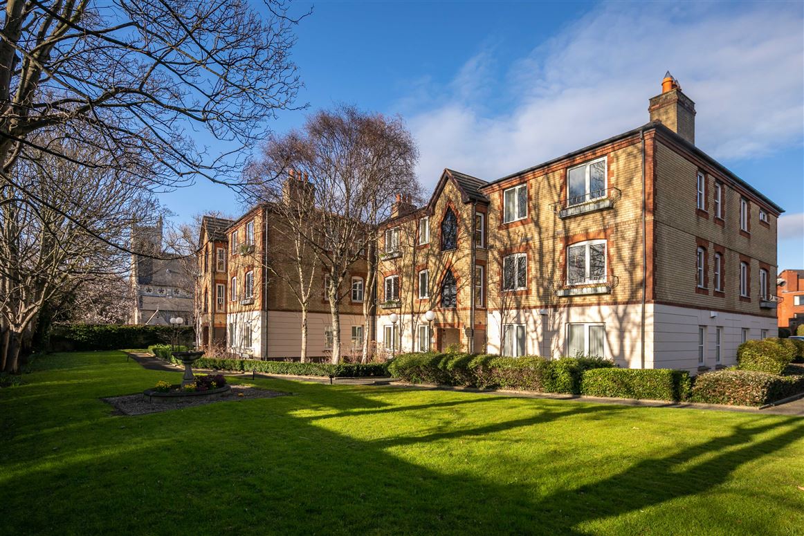 43 Belville, Ailesbury Road, Donnybrook, Dublin 4 Peter Wyse