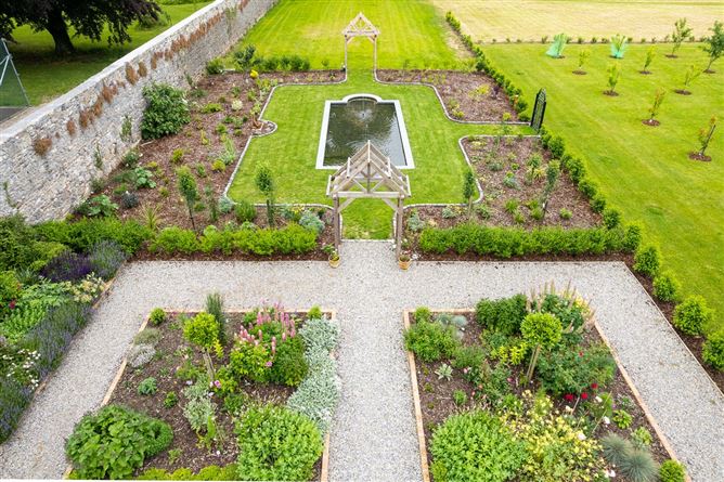 Moyaliffe, Ballycahill, Thurles, Co. Tipperary on 12 acres / 4.85ha