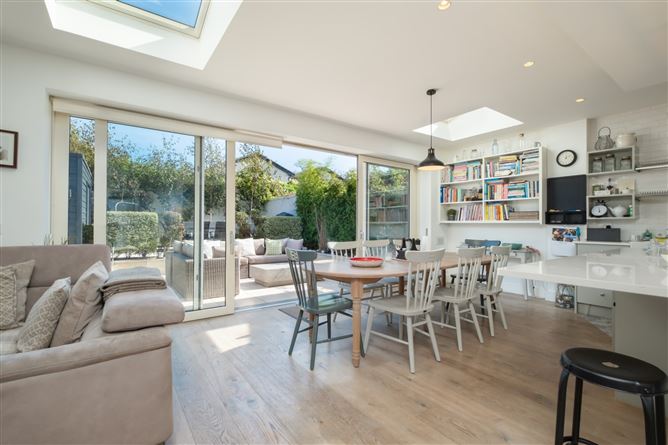Avalon, 2a Auburn Close, Killiney, County Dublin