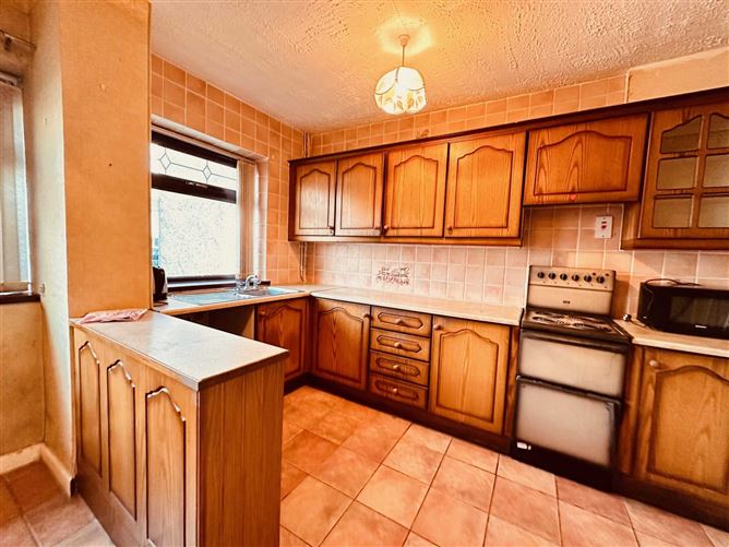 41 Pearse Park, Dundalk, County Louth