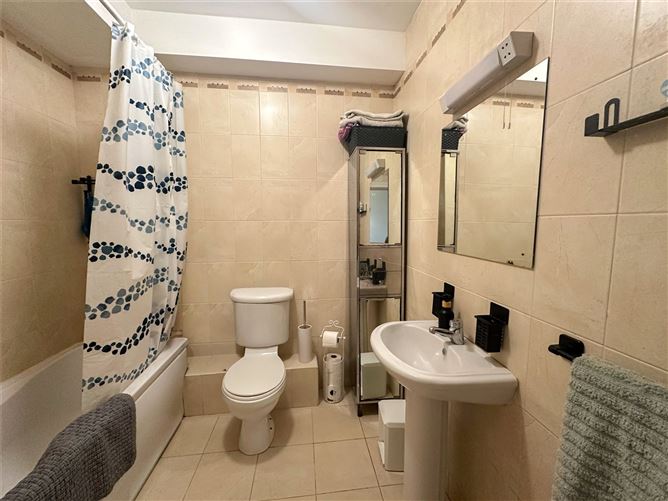 63 Drisin, Ballymoneen Road, Knocknacarra, Galway