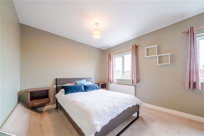 30 Foxfield, Castlebar, Mayo