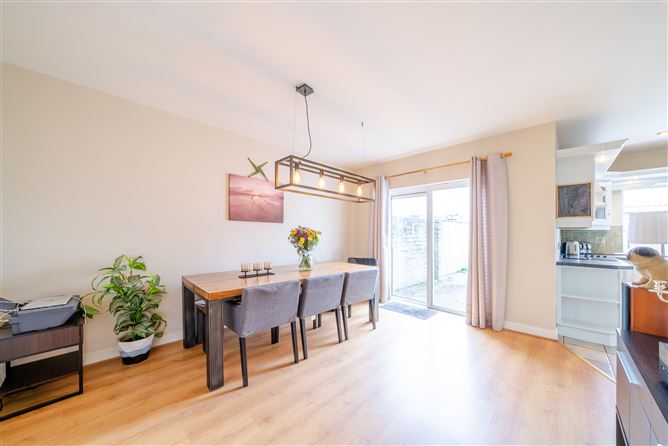 30 Foxfield, Castlebar, Mayo