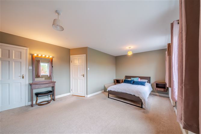 30 Foxfield, Castlebar, Mayo