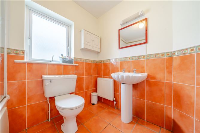 30 Foxfield, Castlebar, Mayo