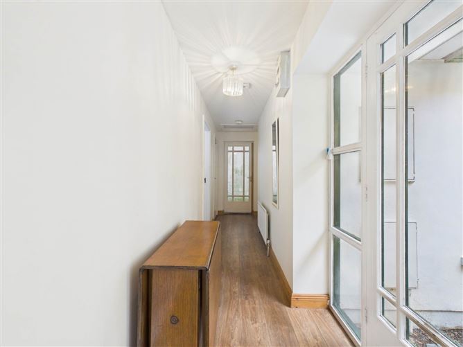 12 Cathedral Close, Tullow Street, Carlow, County Carlow