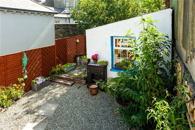 Ilen Bank House, 15 North Street, Skibbereen, Co. Cork
