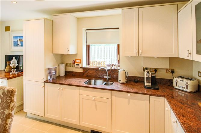 26 Errew Drive, Lough Rynn, Mohill, Co. Leitrim