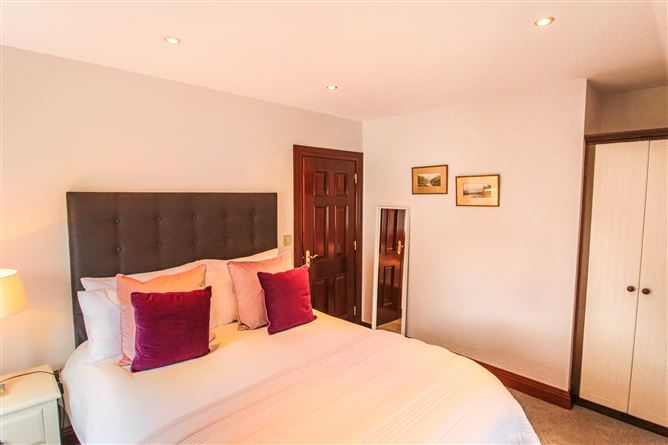 26 Errew Drive, Lough Rynn, Mohill, Co. Leitrim