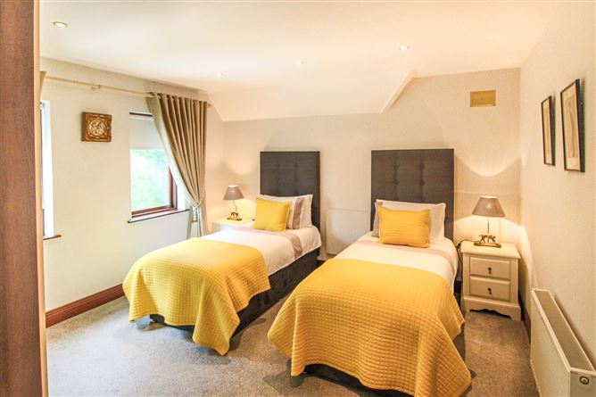 26 Errew Drive, Lough Rynn, Mohill, Co. Leitrim