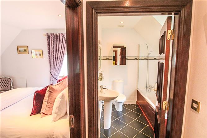 26 Errew Drive, Lough Rynn, Mohill, Co. Leitrim