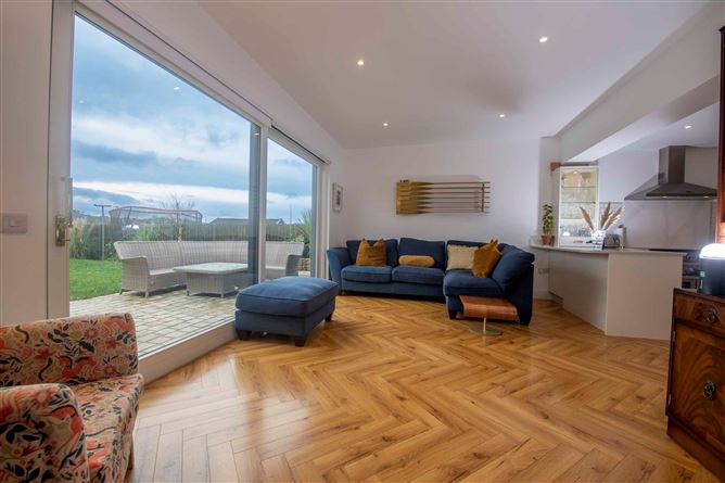 38 Lighthouse Village, Fenit, Kerry