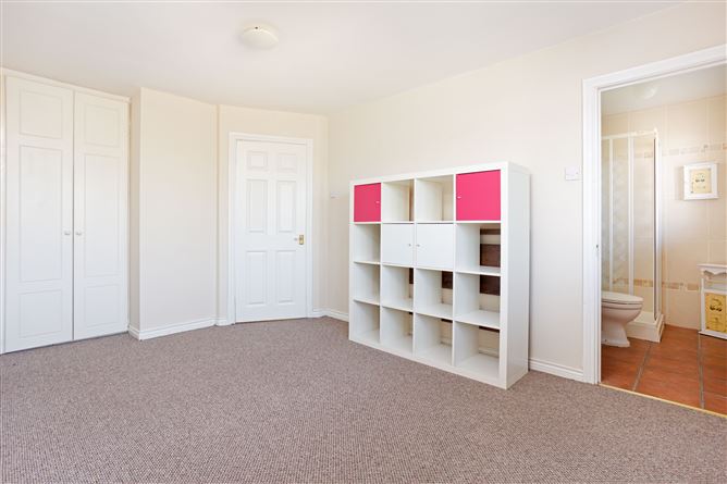 6 Tannery Row, Tannery Wharf, Rathangan, Kildare
