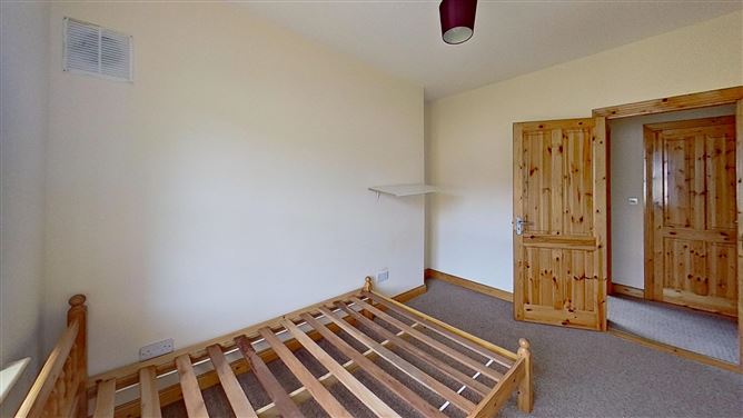 33 Rathevan Close, Portlaoise, Co. Laois