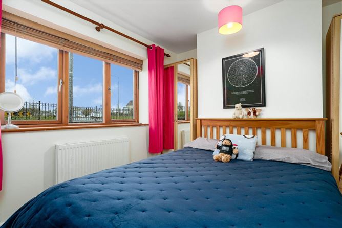 27 Whitestown Walk, Blanchardstown, Dublin 15, County Dublin