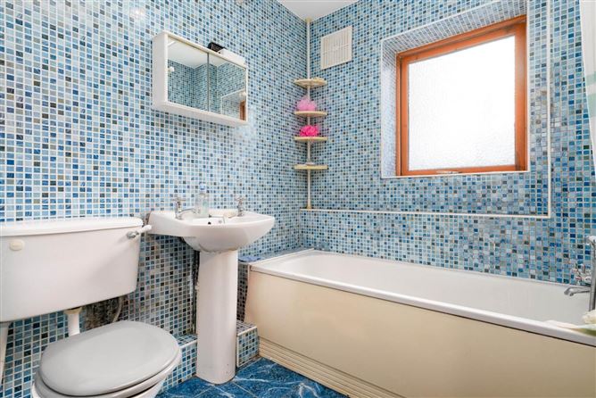 27 Whitestown Walk, Blanchardstown, Dublin 15, County Dublin