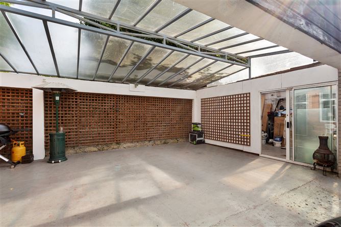 Chadsley House, Leopardstown Road, Foxrock, Dublin 18