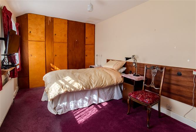 1 Edward Walsh Road, Togher, Cork