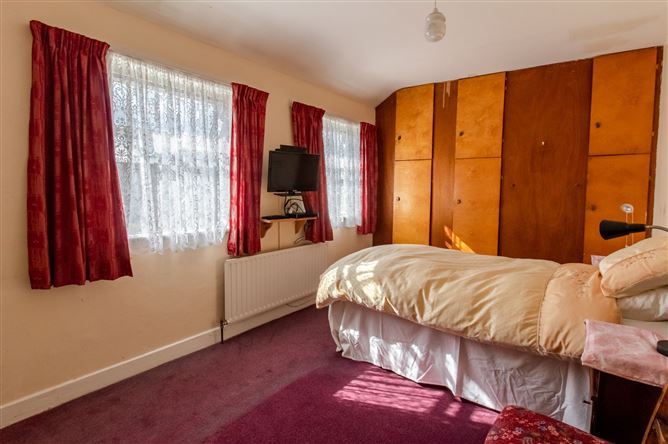 1 Edward Walsh Road, Togher, Cork