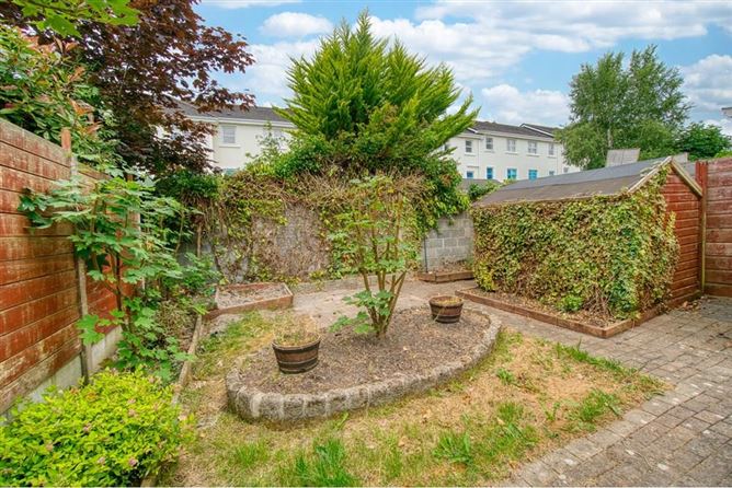 112 Cluain Riocaird, Castlegar, Co. Galway