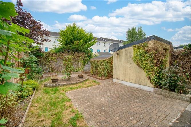 112 Cluain Riocaird, Castlegar, Co. Galway