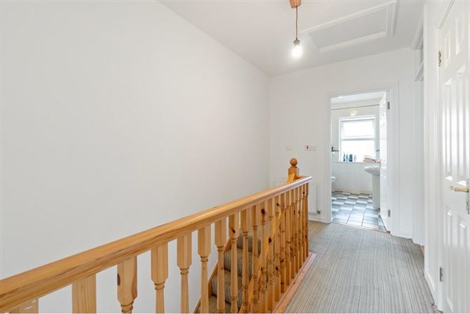 112 Cluain Riocaird, Castlegar, Co. Galway