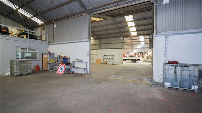 Unit & Yard, Edentober, Carrickcarnan, Dundalk, Co. Louth
