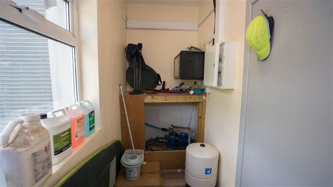 Unit & Yard, Edentober, Carrickcarnan, Dundalk, Co. Louth