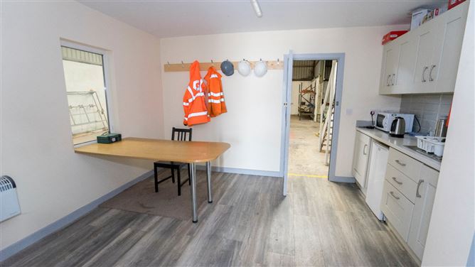 Unit & Yard, Edentober, Carrickcarnan, Dundalk, Co. Louth