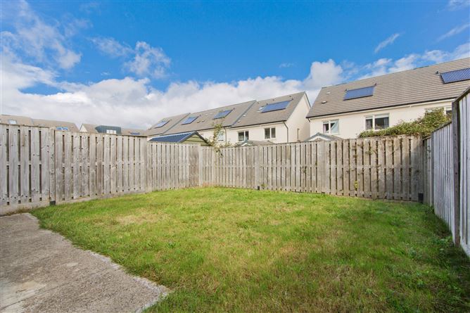 9 Belarmine Walk, Stepaside, Dublin 18