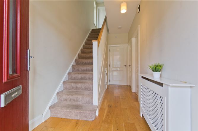 9 Belarmine Walk, Stepaside, Dublin 18