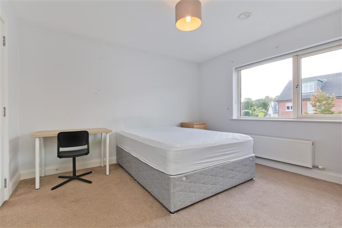 9 Belarmine Walk, Stepaside, Dublin 18