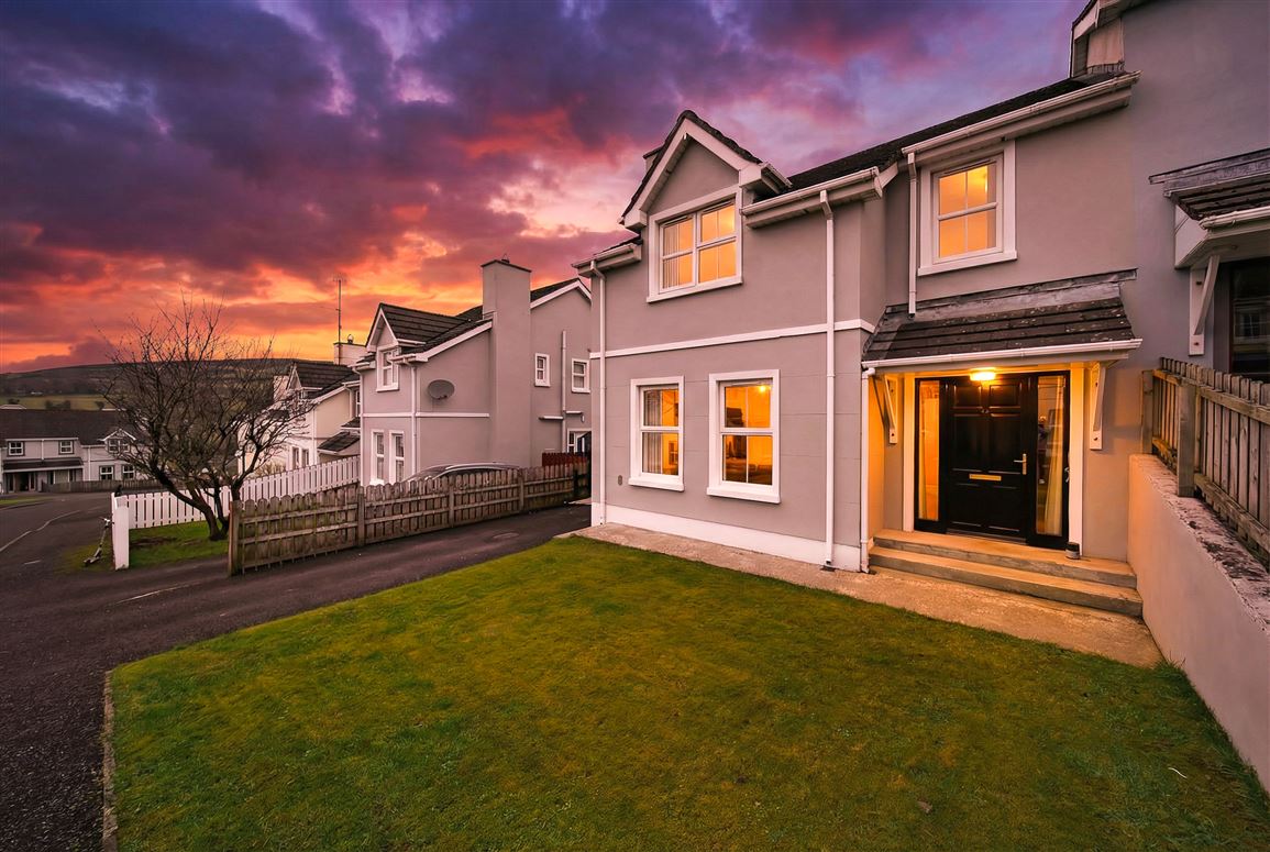 12 Fairview Manor, Burnfoot, Fahan, Donegal