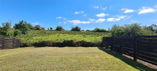 10 An Grianan, Hilly Road, Drumshanbo, Leitrim