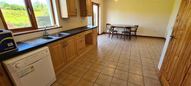 10 An Grianan, Hilly Road, Drumshanbo, Leitrim
