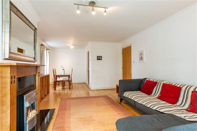 Apartment, 5 The Linden, Riversdale, Dundrum, Dublin 16