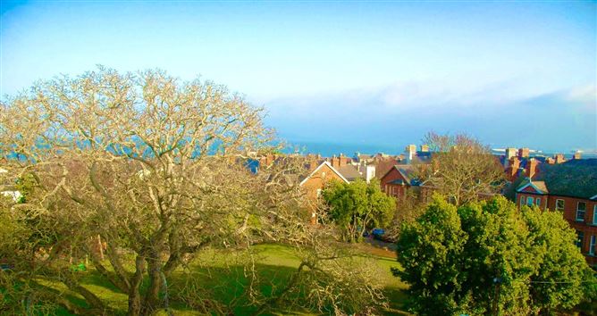 Top Floor Apartment, 1 Eaton Square, Monkstown, Co. Dublin