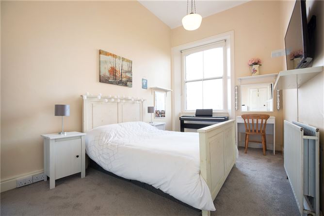 Top Floor Apartment, 1 Eaton Square, Monkstown, Co. Dublin