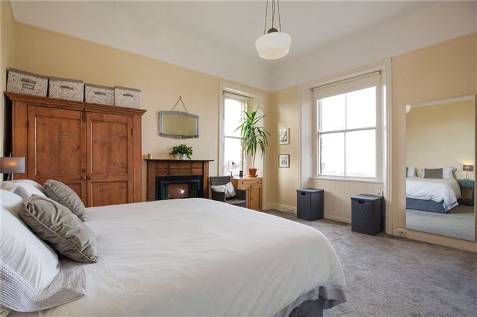 Top Floor Apartment, 1 Eaton Square, Monkstown, Co. Dublin