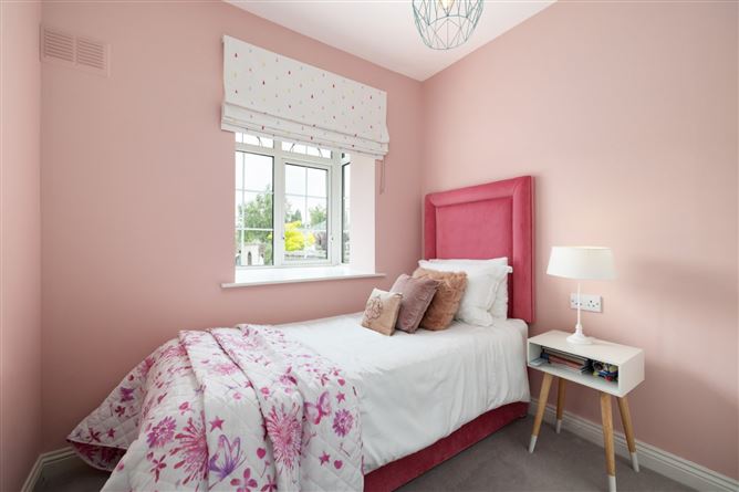 17 Stonepark Orchard, Grange Road, Rathfarnham, Dublin 14