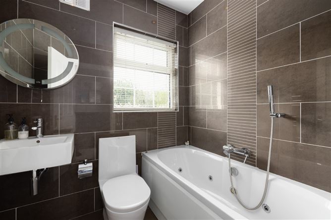 17 Stonepark Orchard, Grange Road, Rathfarnham, Dublin 14