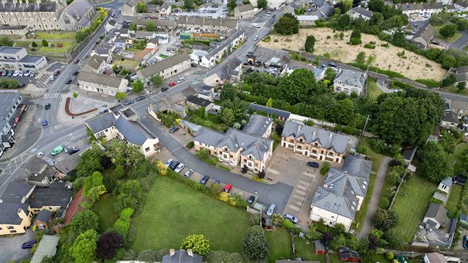 12 Village Court, Upper Patrick Street, Kilkenny, Kilkenny