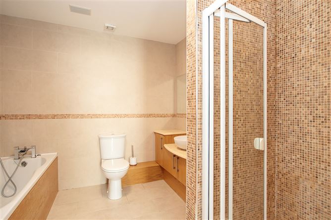 12 Village Court, Upper Patrick Street, Kilkenny, Kilkenny