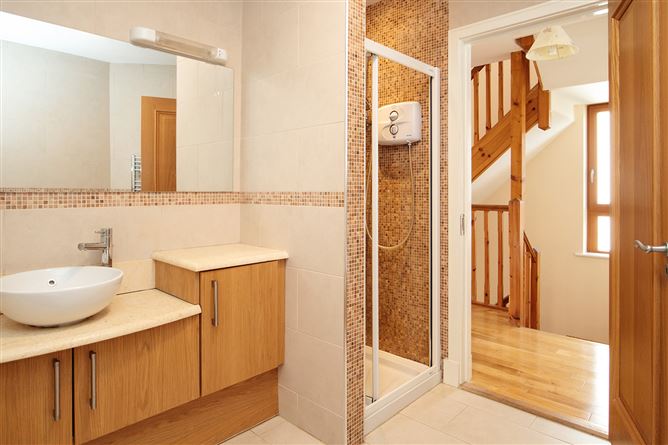 12 Village Court, Upper Patrick Street, Kilkenny, Kilkenny