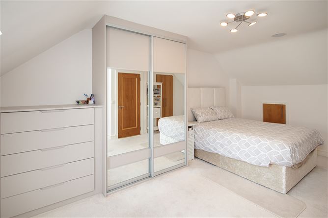 12 Village Court, Upper Patrick Street, Kilkenny, Kilkenny